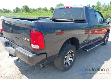 2019 Ram 1500 Classic Express 4X4 6'4 Box из США, поврежденный, VIN 1C6RR7FG4KS624571